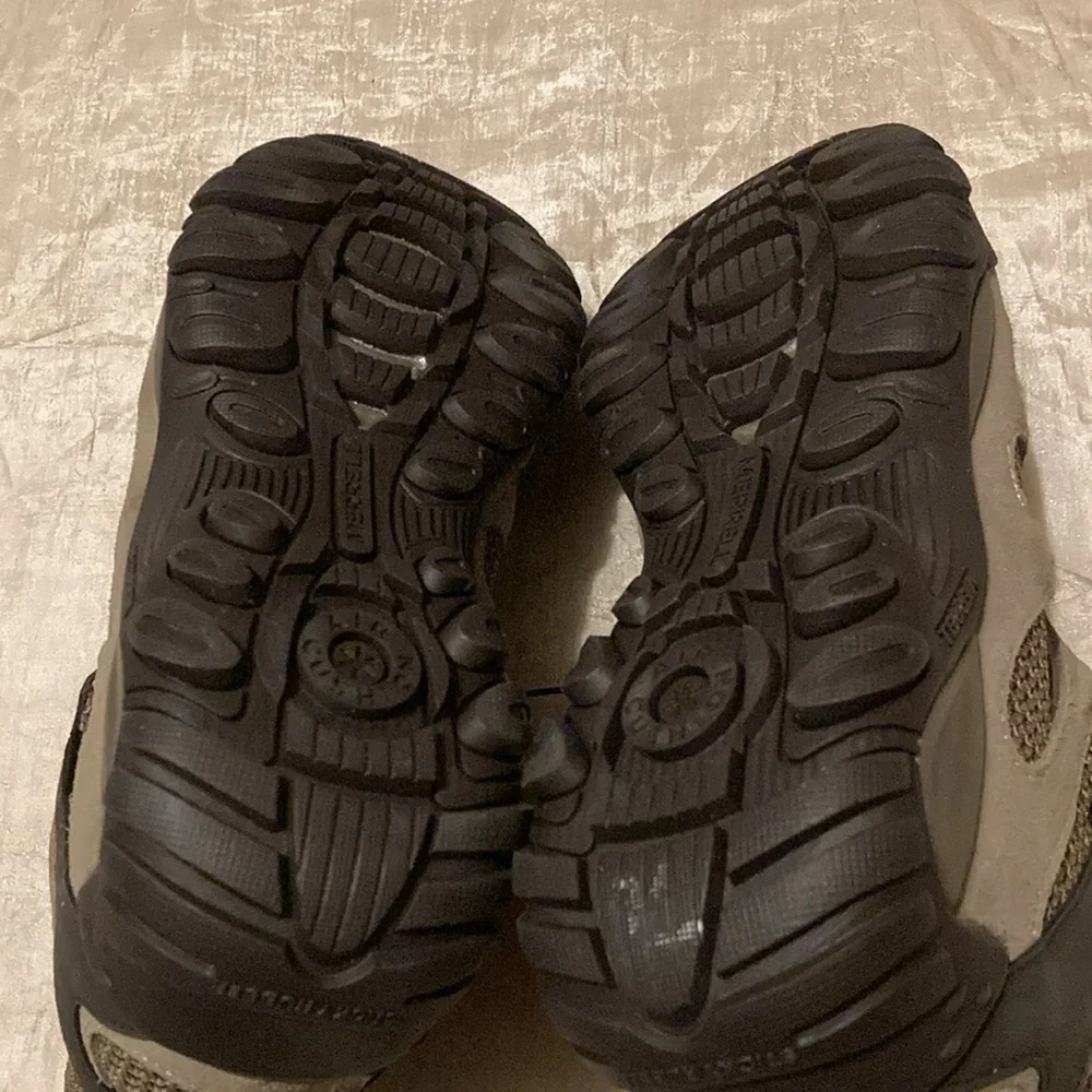 Merrell Yokota 2 Mid Hiking Boots Shoes